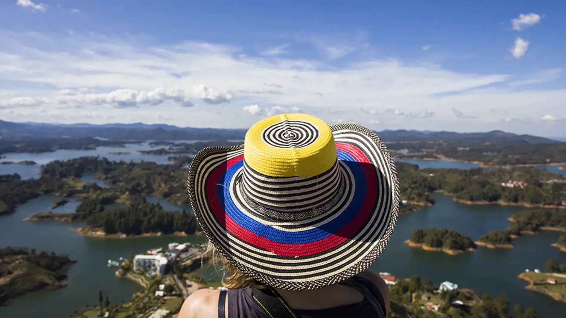 nombre persona Geraldinne Aron  ibagué